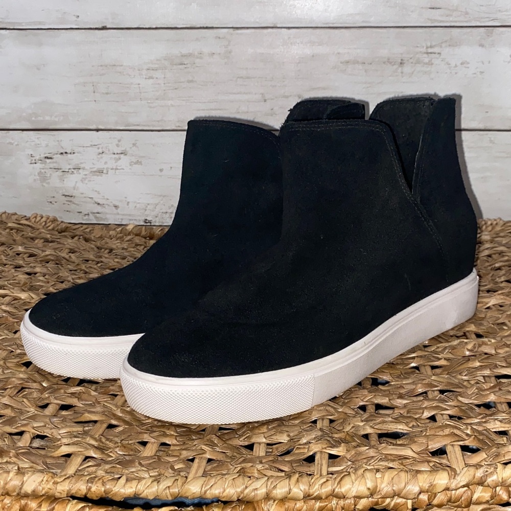 Steve Madden Women’s Black Suede High-Top Sneakers